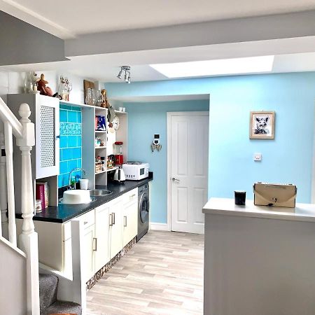 Stay In The Heart Of York At The Hampden - Free Parking - York Holiday Home Екстер'єр фото