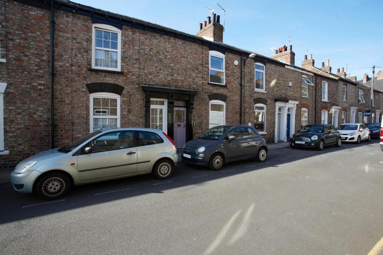 Stay In The Heart Of York At The Hampden - Free Parking - York Holiday Home Екстер'єр фото