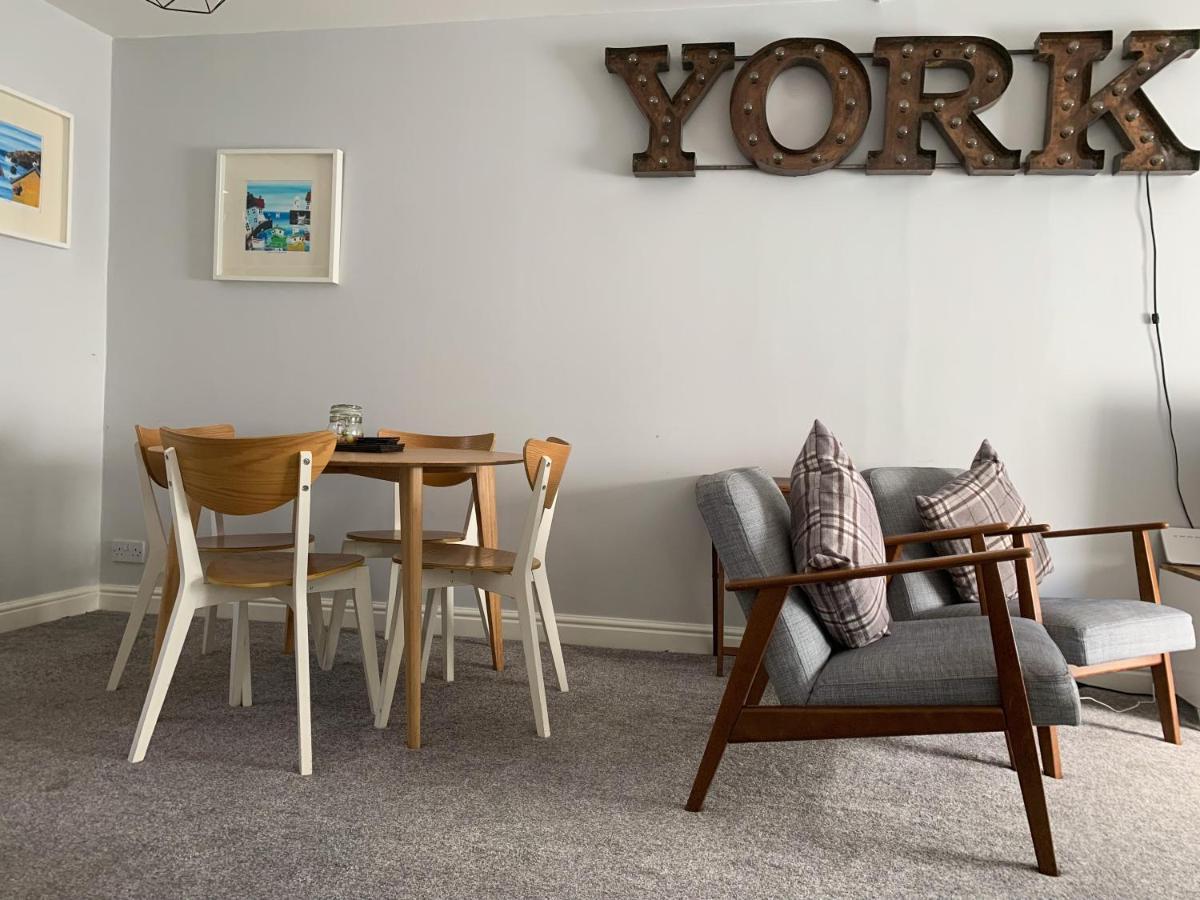 Stay In The Heart Of York At The Hampden - Free Parking - York Holiday Home Екстер'єр фото