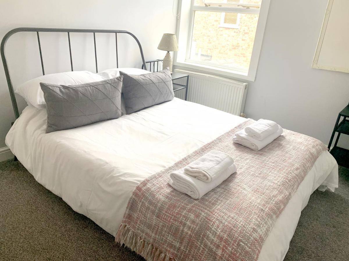 Stay In The Heart Of York At The Hampden - Free Parking - York Holiday Home Екстер'єр фото