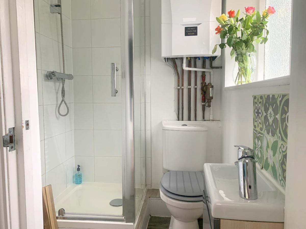 Stay In The Heart Of York At The Hampden - Free Parking - York Holiday Home Екстер'єр фото