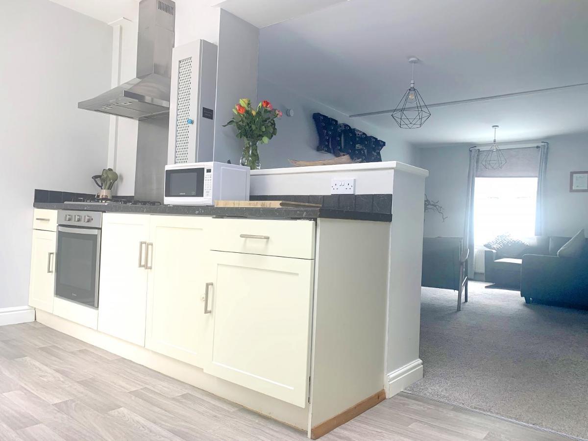 Stay In The Heart Of York At The Hampden - Free Parking - York Holiday Home Екстер'єр фото