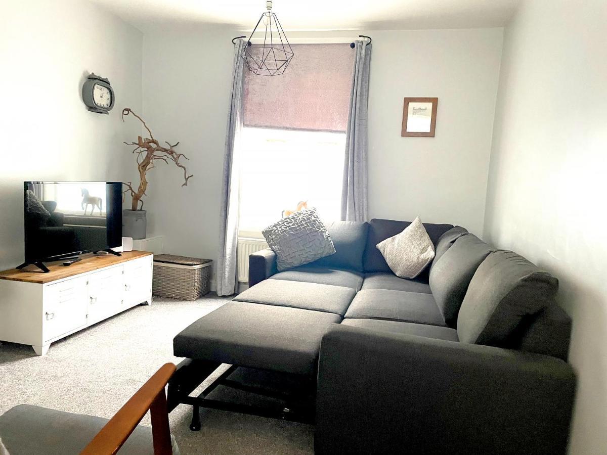 Stay In The Heart Of York At The Hampden - Free Parking - York Holiday Home Екстер'єр фото